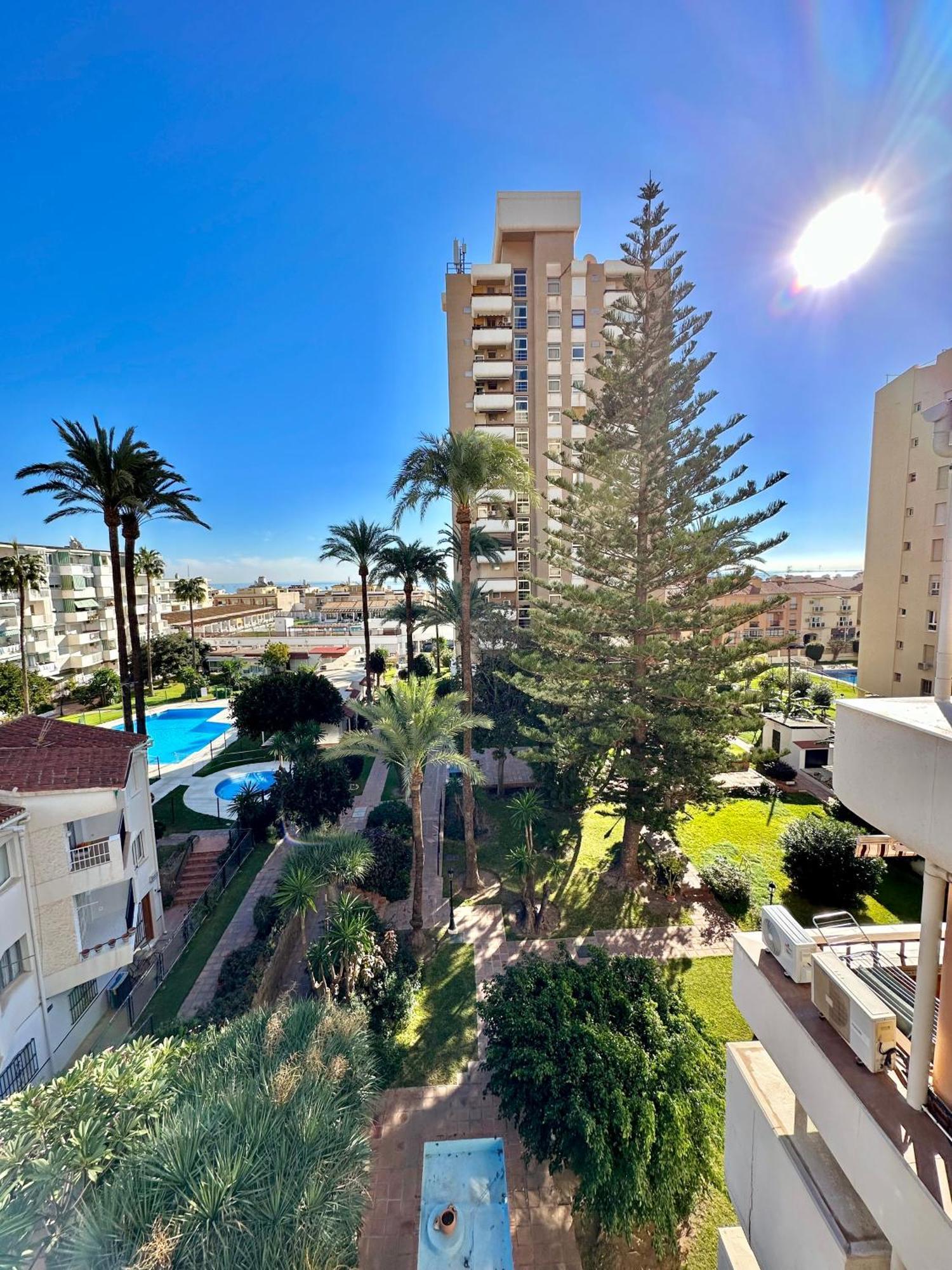 Gorgeous Apartment At The Sea In La Carihuela! Torremolinos Zewnętrze zdjęcie